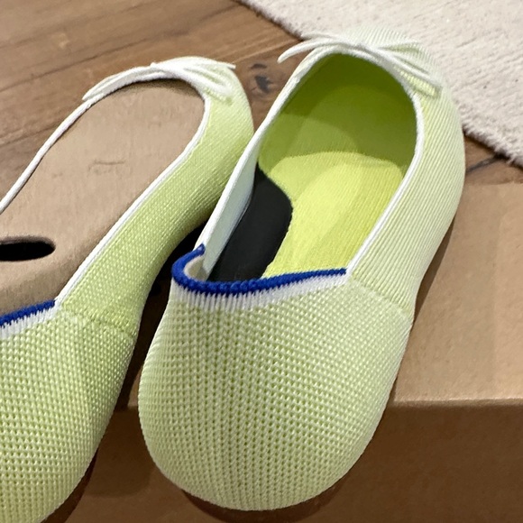 New In Box Rothy's Neon Lime Ballet Flats Size 8.5 - Picture 5 of 5